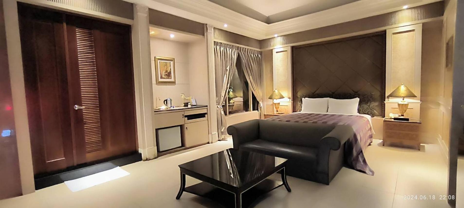 Shantis Motel Città di Chiayi Esterno foto